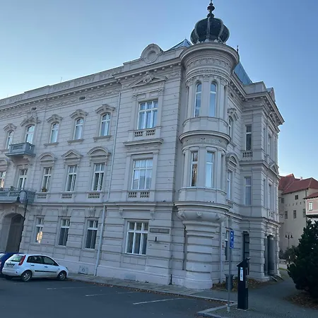 1879 *