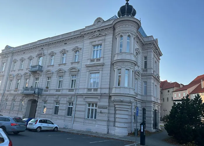 1879 *